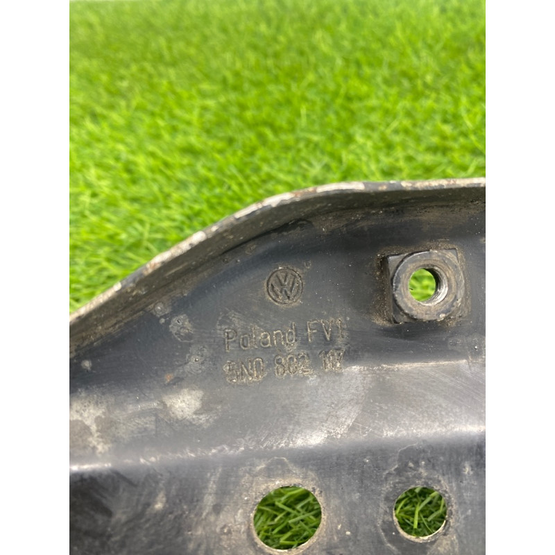 Кронштейн глушителя (выпускная система) Volkswagen Tiguan 5N 2011 1.4 CAVA 5n0802117