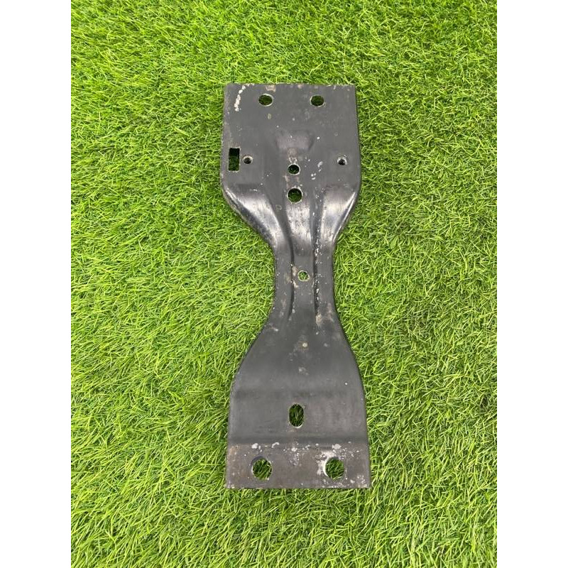 Кронштейн глушителя (выпускная система) Volkswagen Tiguan 5N 2011 1.4 CAVA 5n0802117