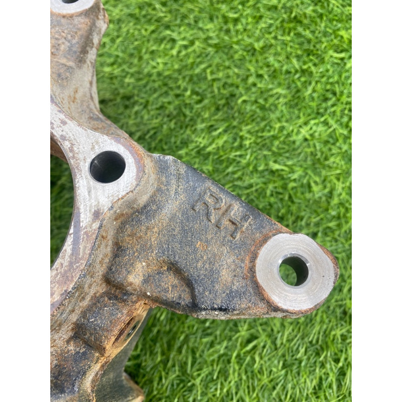 Цапфа подвески (подвеска) Subaru Legacy BN 2016 2.5 28411AL00A