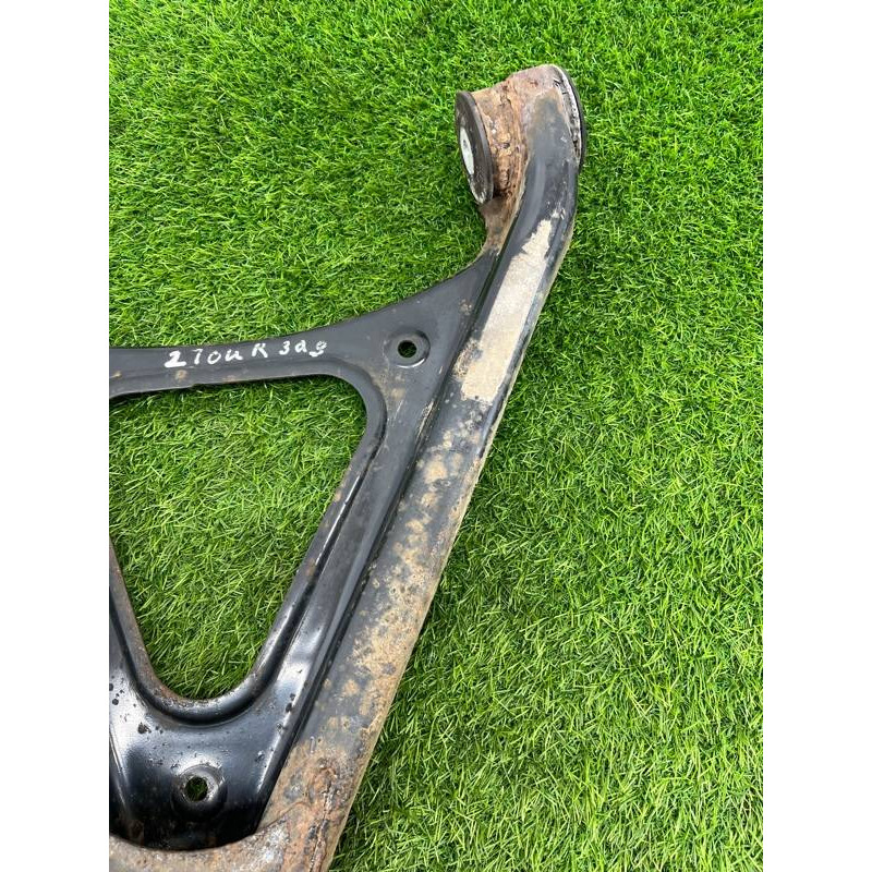 Рычаг подвески (подвеска) Volkswagen Touareg NF 2013 3.0 TDI CRCA 7P0505312E