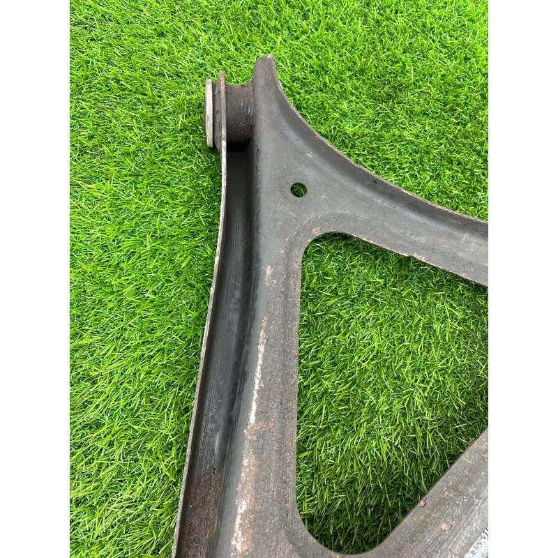 Рычаг подвески (подвеска) Volkswagen Touareg NF 2013 3.0 TDI CRCA 7P0505311E