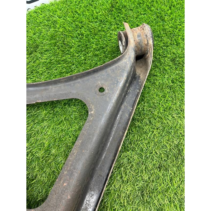 Рычаг подвески (подвеска) Volkswagen Touareg NF 2013 3.0 TDI CRCA 7P0505311E