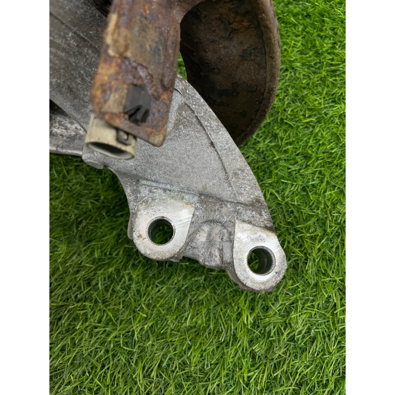 Цапфа подвески (подвеска) Chevrolet Captiva C140 2011 2.2 D (z22d1) 25944109