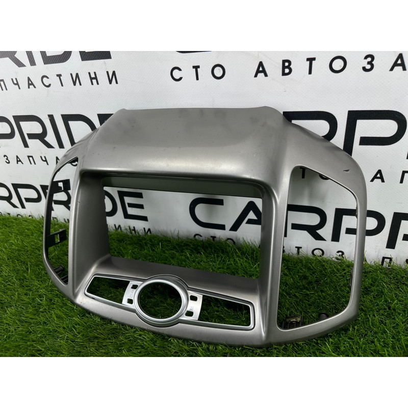 Рамка магнитофона (салон) Chevrolet Captiva C140 2011 2.2 D (z22d1) 20865682