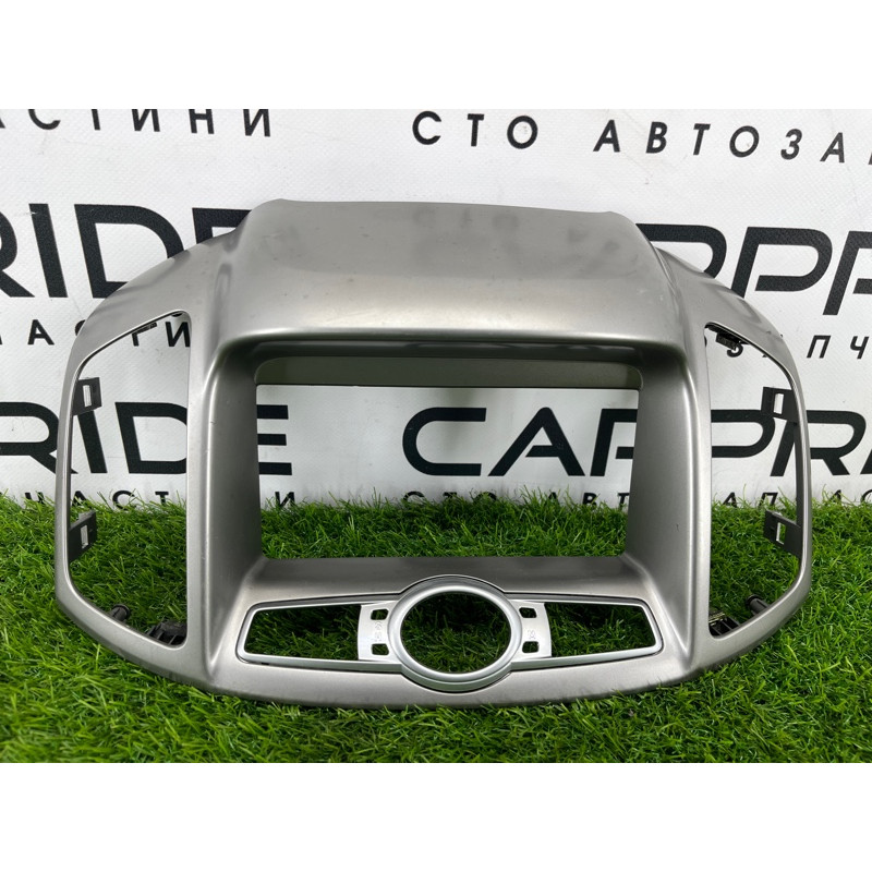 Рамка магнитофона (салон) Chevrolet Captiva C140 2011 2.2 D (z22d1) 20865682