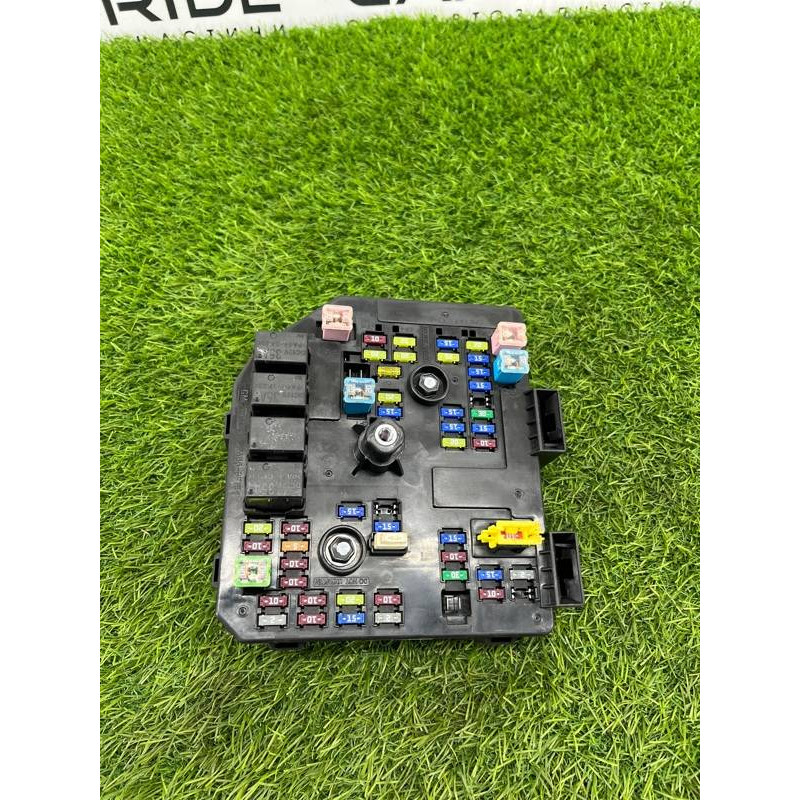 Блок предохранителей (электрика) Chevrolet Captiva C140 2011 2.2 D (z22d1) 95903657