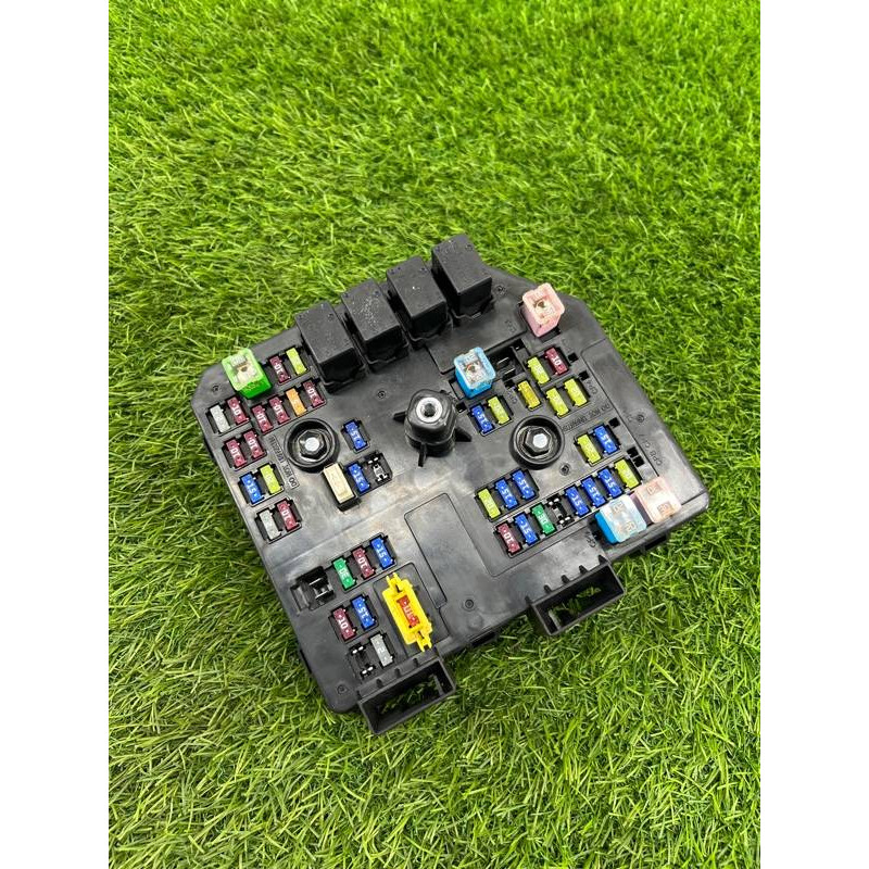 Блок предохранителей (электрика) Chevrolet Captiva C140 2011 2.2 D (z22d1) 95903657