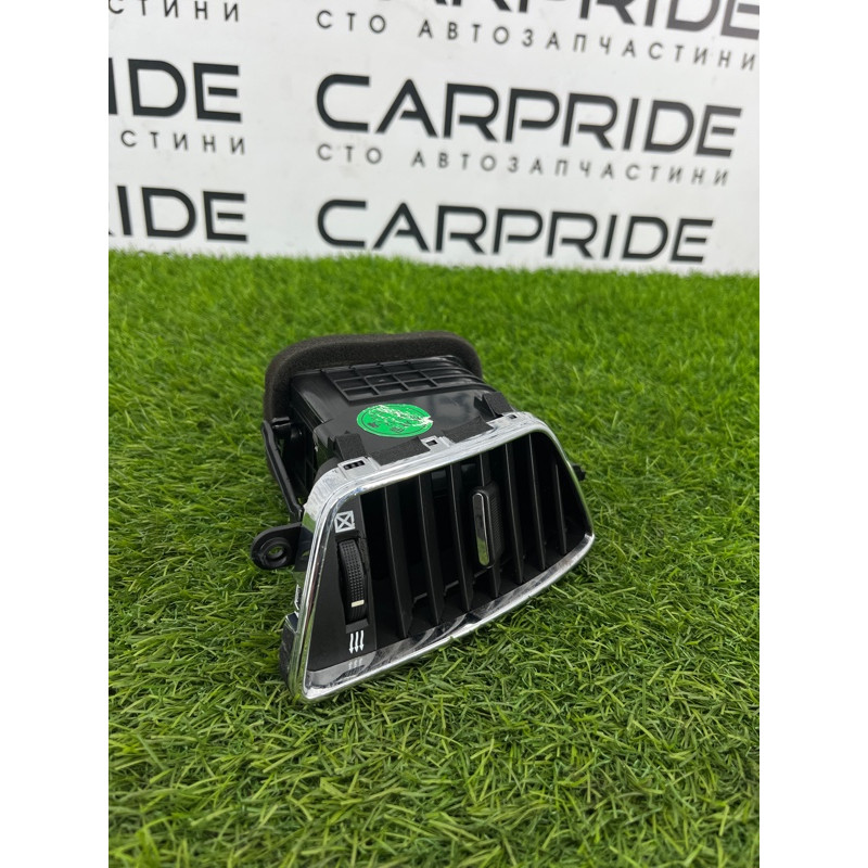 Центральный дефлектор салона (салон) Chevrolet Captiva C140 2011 2.2 D (z22d1) 95388232