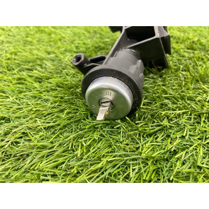 Замок зажигания (электрика) FORD Fusion MK5 2014 2.5 dg9c3f642ad