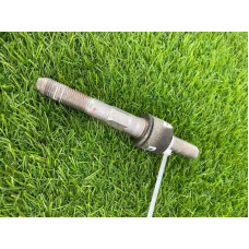 Болт подрамника