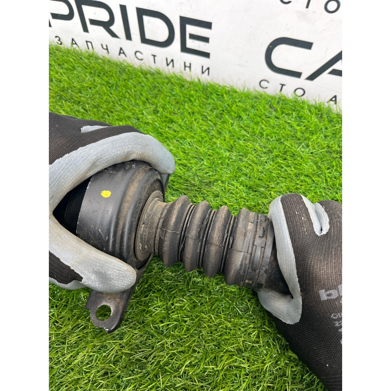 Карданный вал (трансмиссия) Volkswagen Touareg NF 2013 3.0 TDI CRCA 7P0521102P