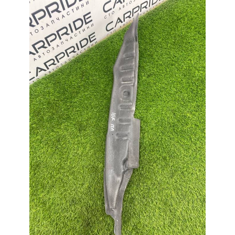 Уплотнитель крыла (кузов и элементы) Jeep Grand Cherokee WK2 2018 3.6 68046264a