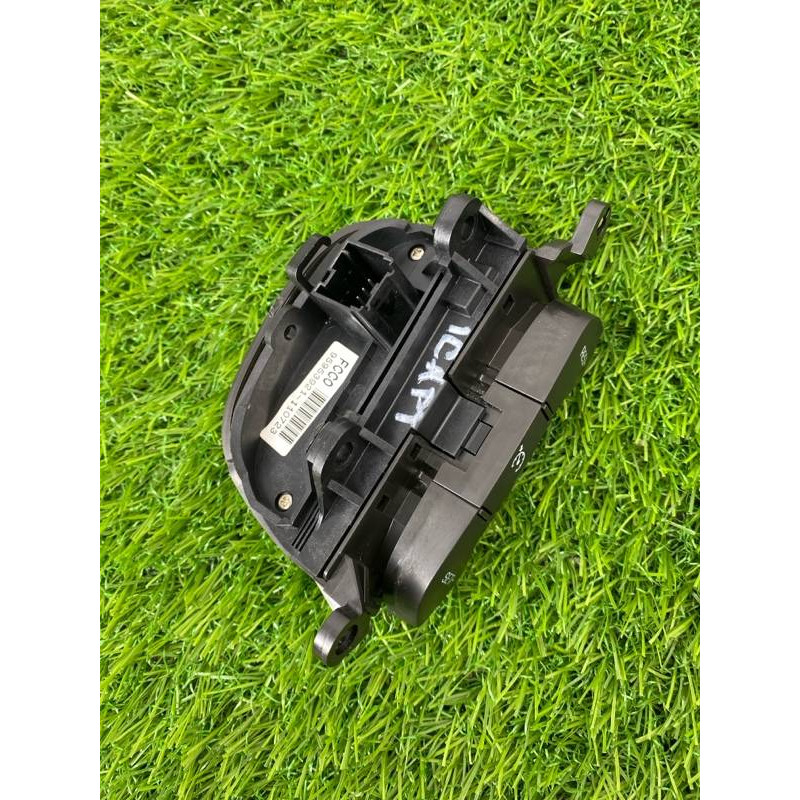 Кнопки руля (электрика / кнопки) Chevrolet Captiva C140 2011 2.2 D (z22d1) 95953921