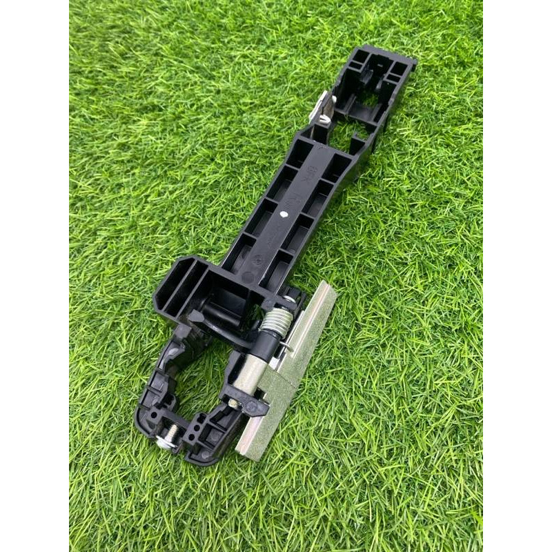 Кронштейн ручки двери (кузов и элементы) Nissan Rogue T32 2020 2.5 806105AA0A