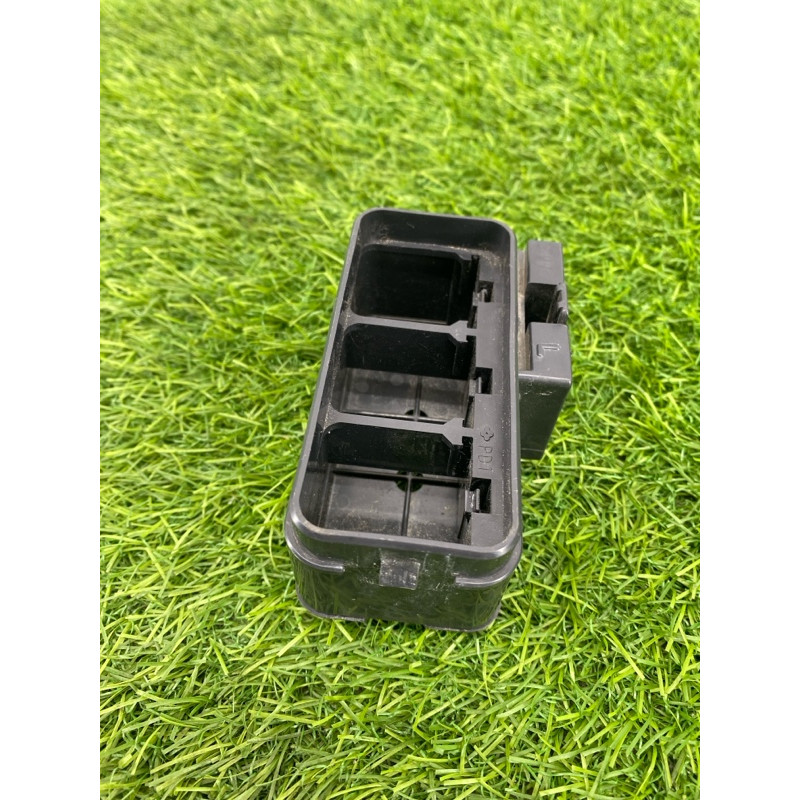 Корпус блока предохранителей (кузов и элементы) Nissan Rogue T32 2020 2.5 25237AM600