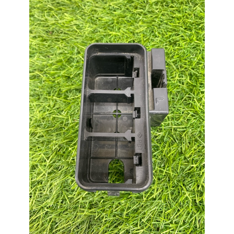 Корпус блока предохранителей (кузов и элементы) Nissan Rogue T32 2020 2.5 25237AM600