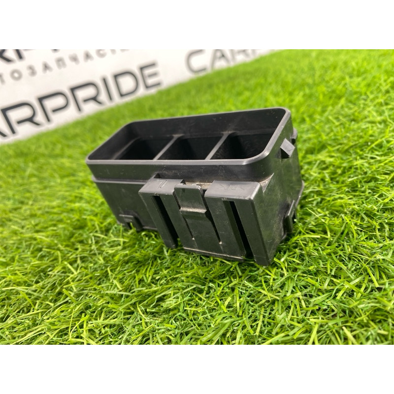 Корпус блока предохранителей (кузов и элементы) Nissan Rogue T32 2020 2.5 25237AM600