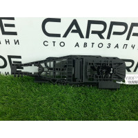 Кронштейн ручки дверей