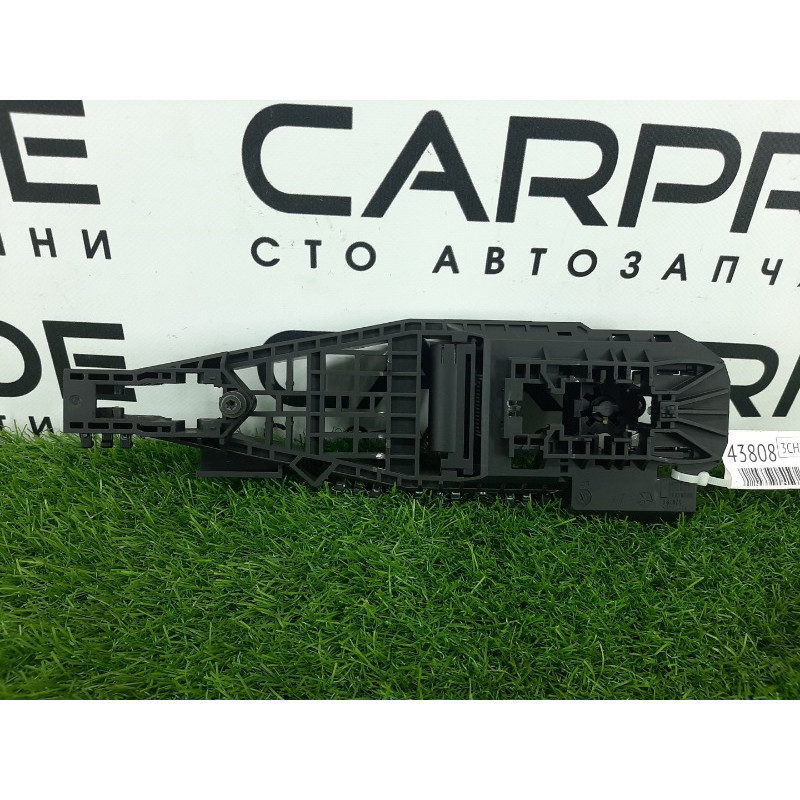Кронштейн ручки дверей (кузов і елементи) Jeep Cherokee Trailhawk 2014 2.4 68082687AG