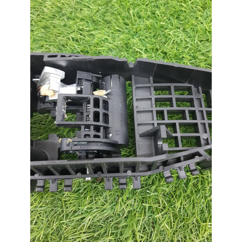 Кронштейн ручки дверей (кузов і елементи) Jeep Cherokee Trailhawk 2014 2.4 68082687AG