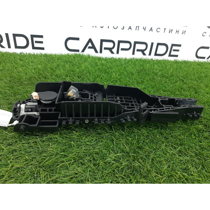 Кронштейн ручки дверей (кузов і елементи) Jeep Cherokee Trailhawk 2014 2.4 68082687AG