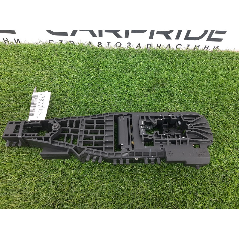 Кронштейн ручки двери (кузов и элементы) Jeep Cherokee KL 2014 2.4 68082687AG