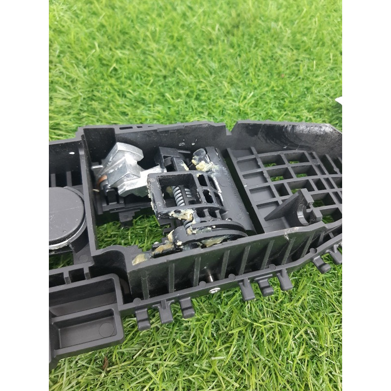 Кронштейн ручки двери (кузов и элементы) Jeep Cherokee KL 2014 2.4 68082687AG