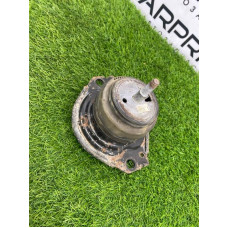 Подушка двигателя