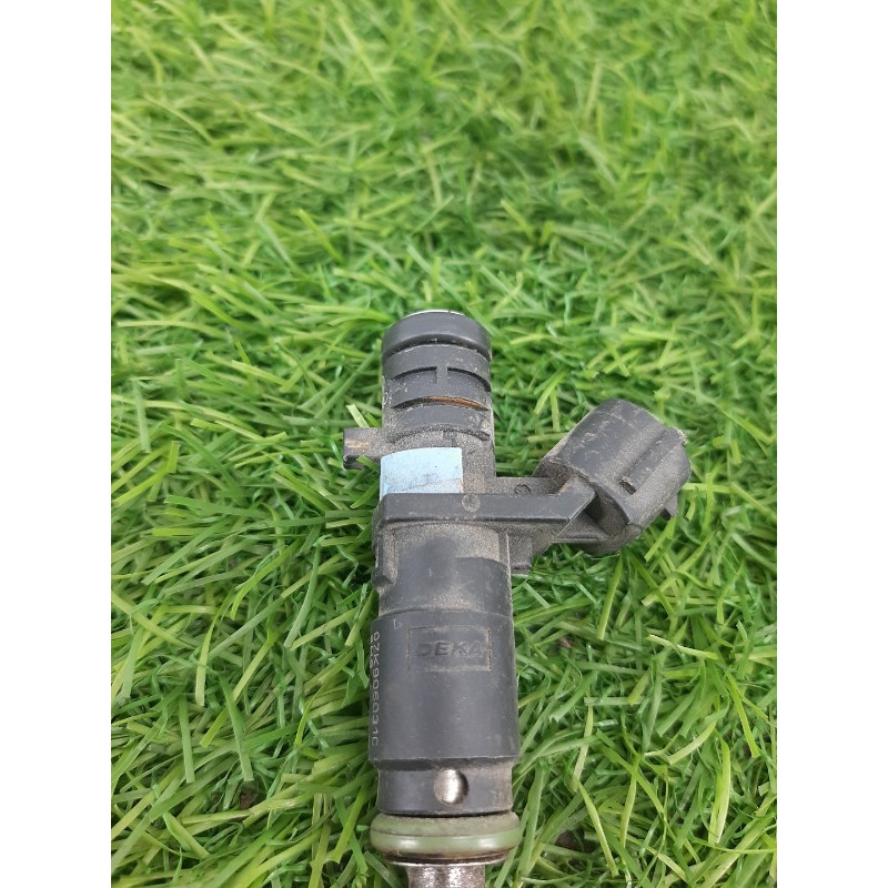 Форсунка топливная (топливная система) Volkswagen Passat B7 2013 2.5 07k906031c