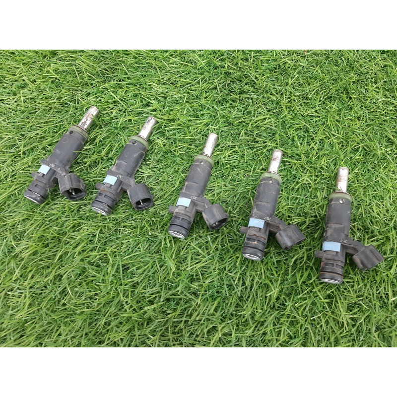 Форсунка топливная (топливная система) Volkswagen Passat B7 2013 2.5 07k906031c