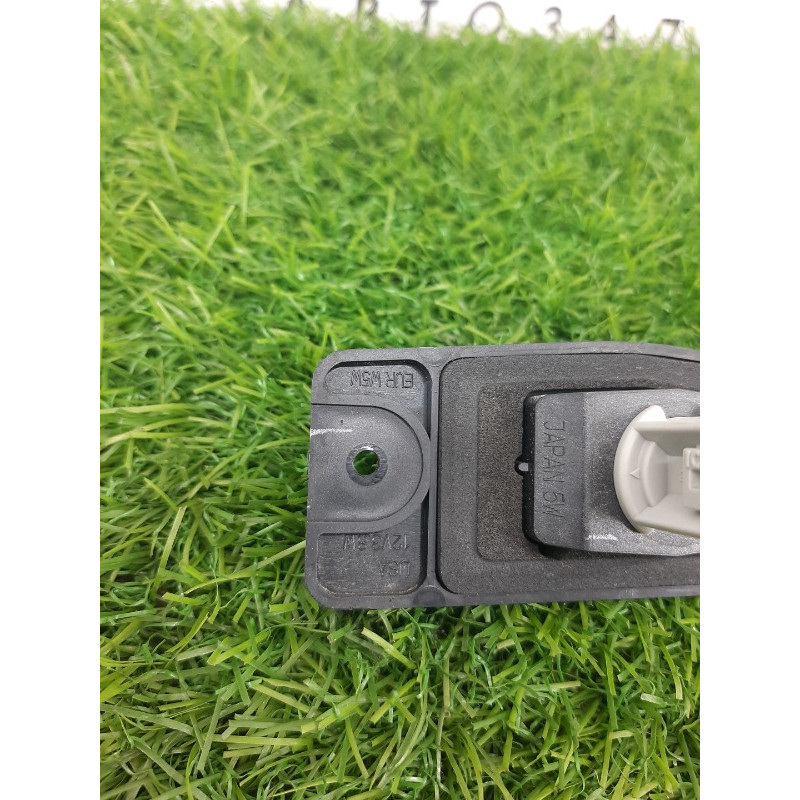 Плафон подсветки номера (оптика) Nissan Rogue T32 2020 2.5 265108991D