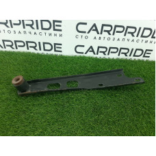 Кронштейн глушителя