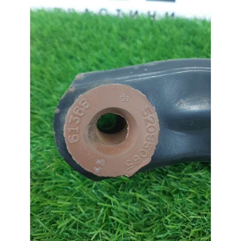 Кронштейн глушителя (выпускная система) Jeep Grand Cherokee WK2 2018 3.6 68166084AA