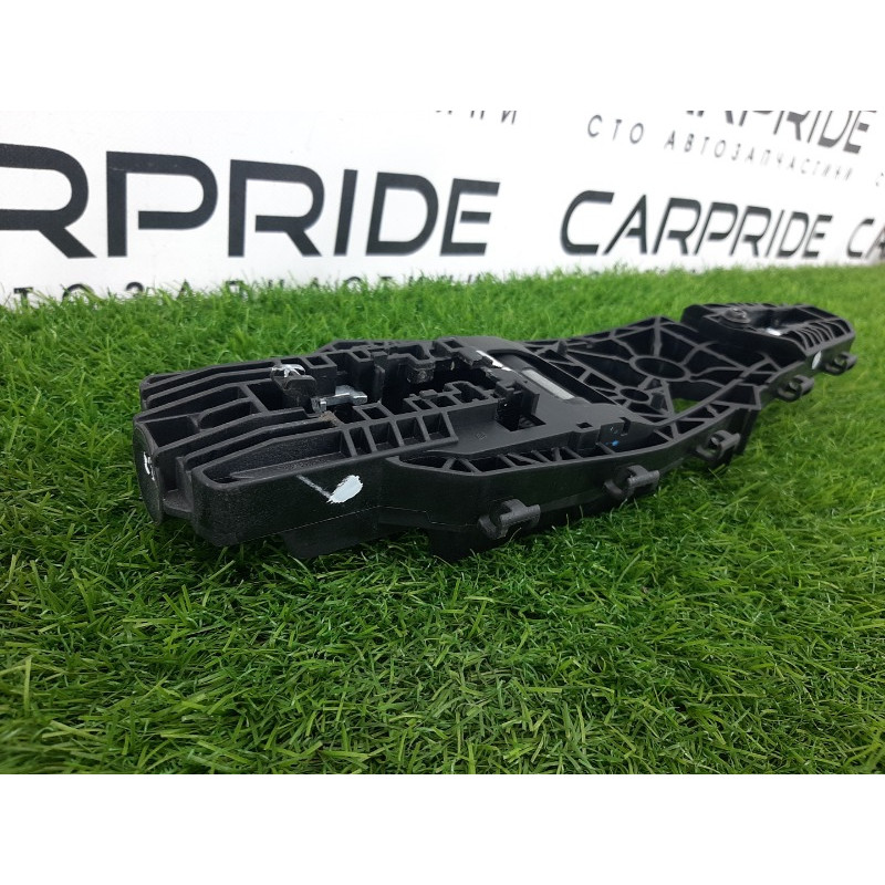 Кронштейн ручки двери (кузов и элементы) Jeep Compass MP 2018 2.4 68242310AB