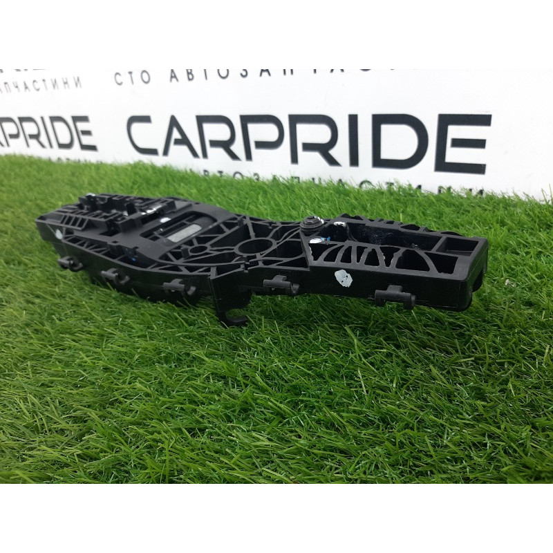 Кронштейн ручки двери (кузов и элементы) Jeep Compass MP 2018 2.4 68242310AB