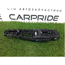 Кронштейн ручки двери