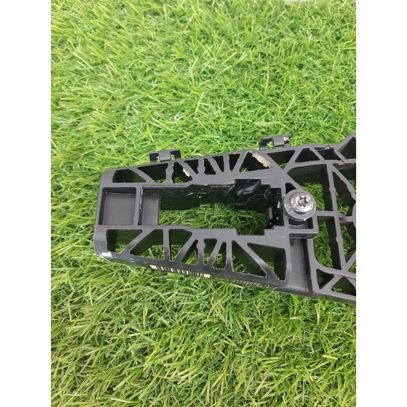 Кронштейн ручки двери (кузов и элементы) Jeep Compass MP 2018 2.4 68242310AB