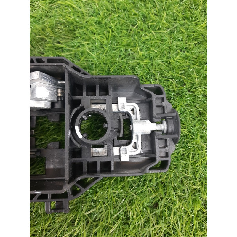 Кронштейн ручки двери (кузов и элементы) Jeep Compass MP 2018 2.4 68242310AB