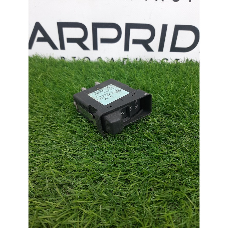 Кнопка противотуманных фар (электрика / кнопки) BMW 5-series E34 61318351238