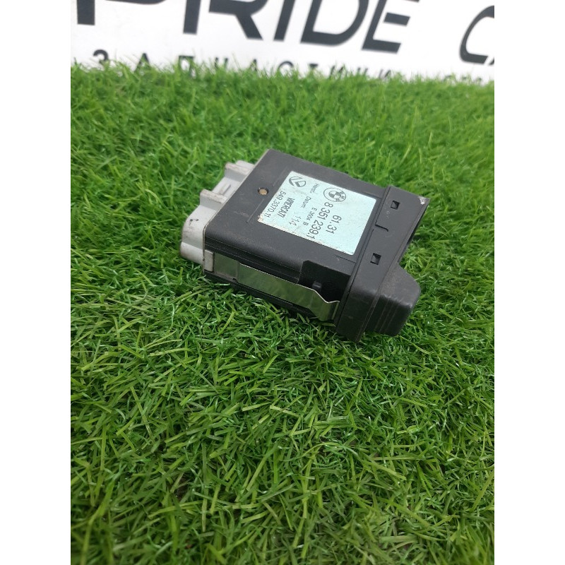 Кнопка противотуманных фар (электрика / кнопки) BMW 5-series E34 61318351238