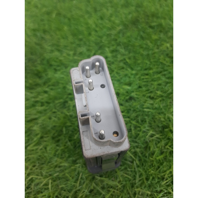 Кнопка противотуманных фар (электрика / кнопки) BMW 5-series E34 61318351238