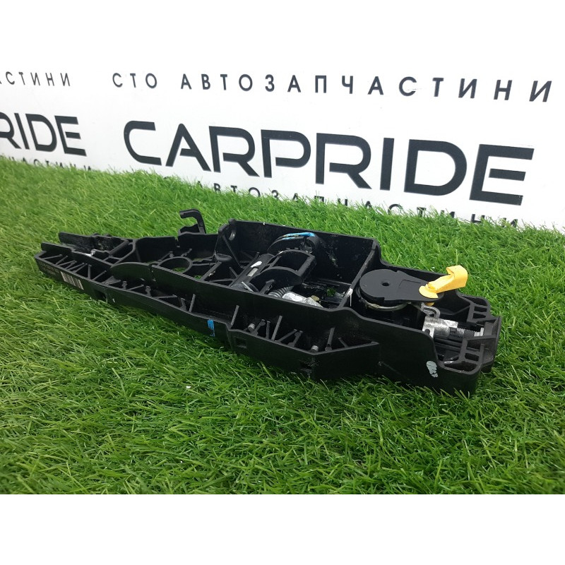 Кронштейн ручки двери (кузов и элементы) Jeep Compass MP 2018 2.4 68242307AB