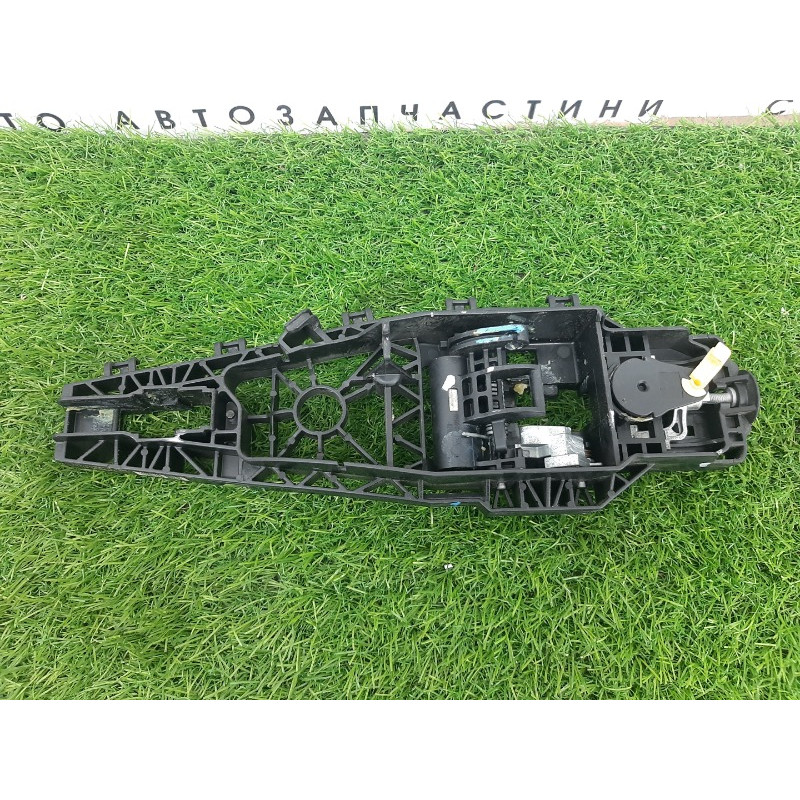 Кронштейн ручки двери (кузов и элементы) Jeep Compass MP 2018 2.4 68242307AB
