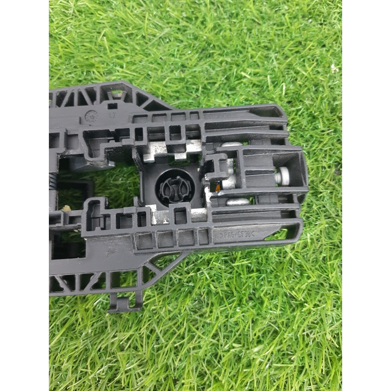 Кронштейн ручки двери (кузов и элементы) Jeep Compass MP 2018 2.4 68242307AB