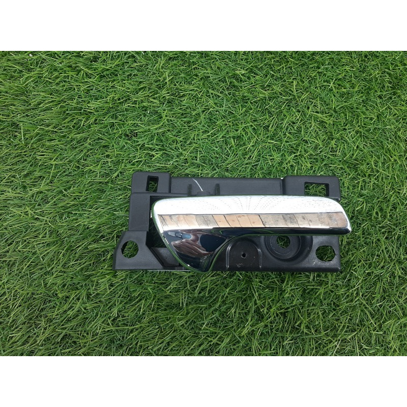 Ручка двери внутренняя (салон) Jeep Grand Cherokee WK2 2018 3.6 68079302AB