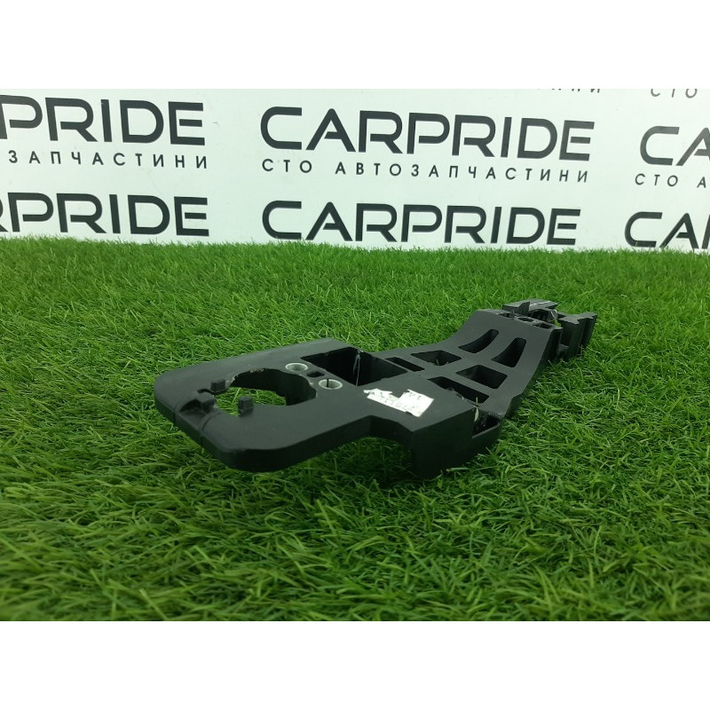 Кронштейн ручки двери (кузов и элементы) Jeep Grand Cherokee WK2 2018 3.6 04589887AD