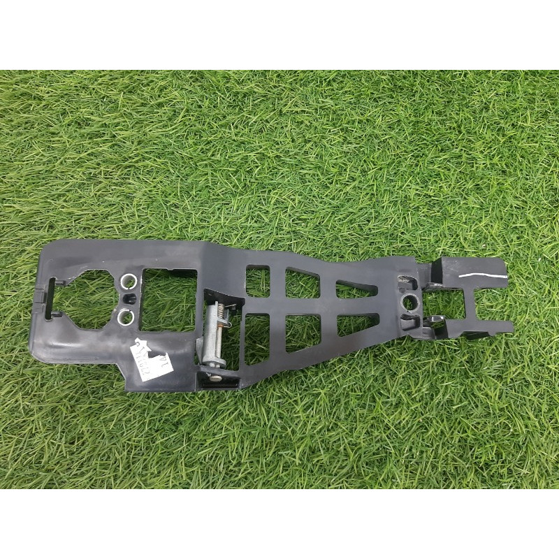 Кронштейн ручки двери (кузов и элементы) Jeep Grand Cherokee WK2 2018 3.6 04589887AD