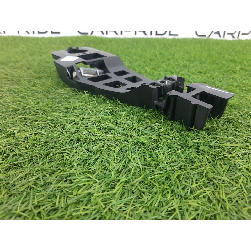 Кронштейн ручки двери (кузов и элементы) Jeep Grand Cherokee WK2 2018 3.6 04589887AD