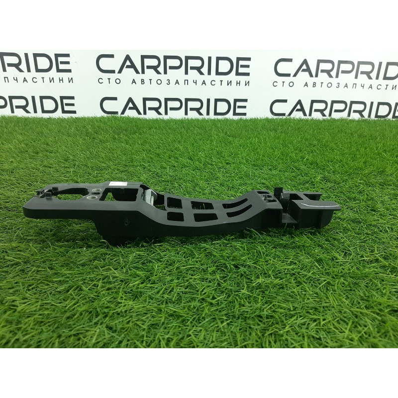 Кронштейн ручки двери (кузов и элементы) Jeep Grand Cherokee WK2 2018 3.6 4589888AD