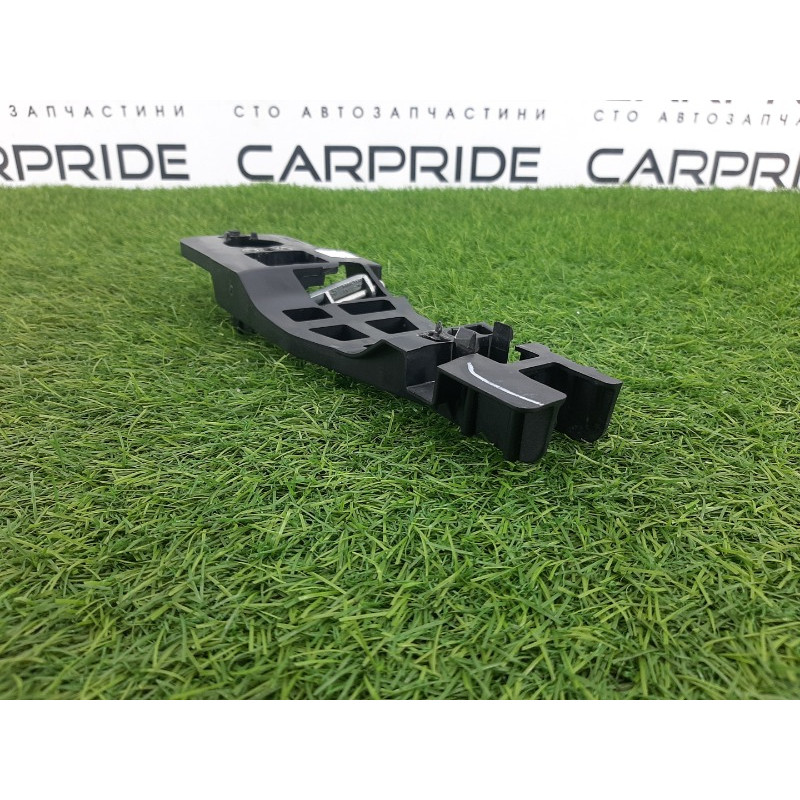 Кронштейн ручки двери (кузов и элементы) Jeep Grand Cherokee WK2 2018 3.6 4589888AD